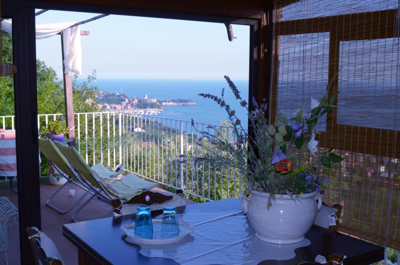 La Pineta Bed & Breakfast Pitelli Екстериор снимка