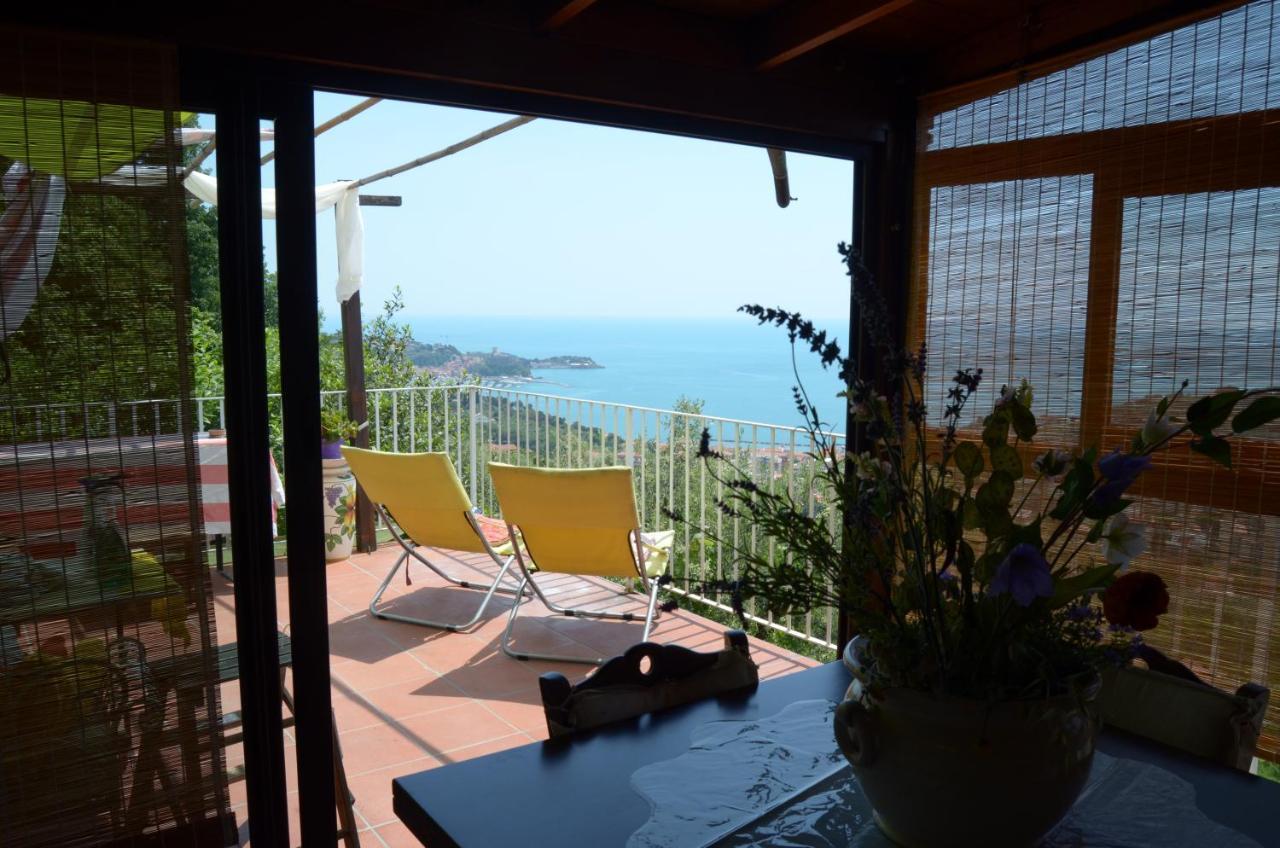 La Pineta Bed & Breakfast Pitelli Екстериор снимка